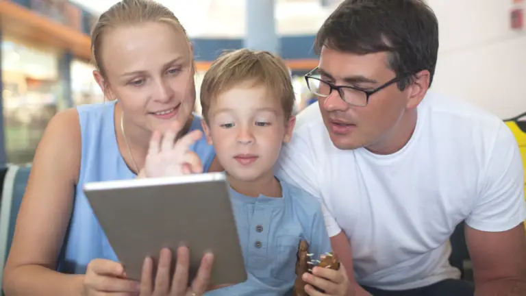 6 Techie Ways to Bond With Your Child