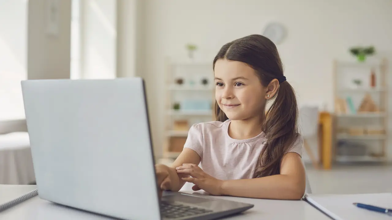 Online Safety Tips: How to Protect Your Kids While They’re Online