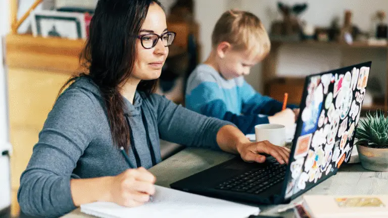 Tech Hacks for Homeschool Moms + Win $250 in Curriculum